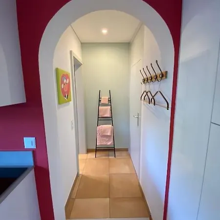 Accogliente Con Cucina Arredata Appartamento