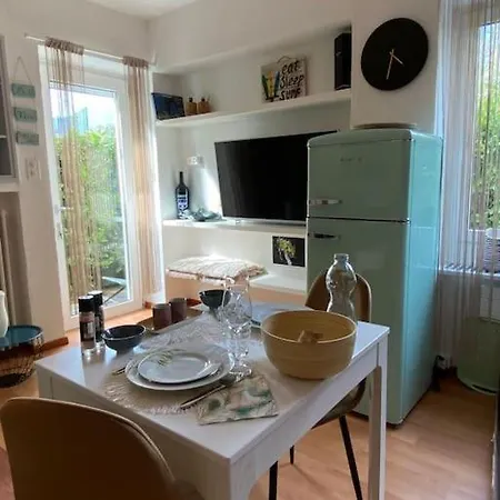Accogliente Con Cucina Arredata Appartamento *