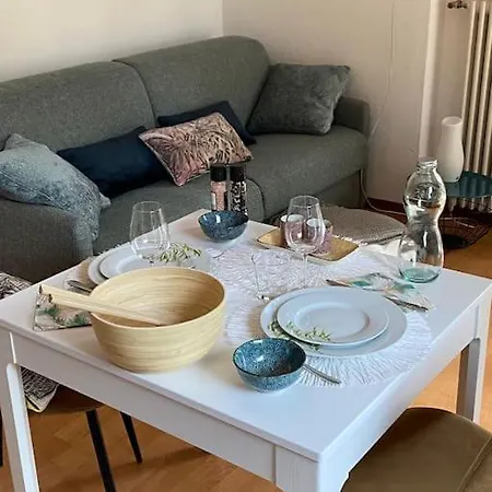 Appartamento Accogliente Con Cucina Arredata