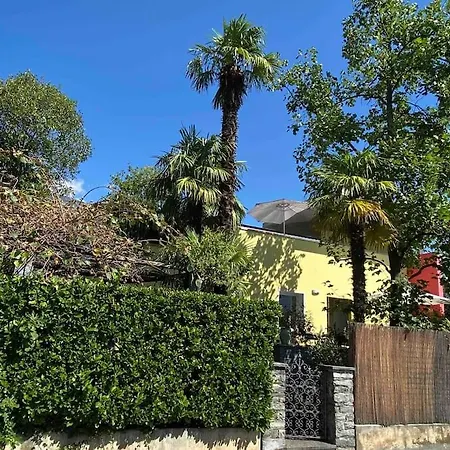 Accogliente Con Cucina Arredata Appartamento